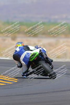 media/Oct-09-2022-SoCal Trackdays (Sun) [[95640aeeb6]]/Turn 14 Backside (1125am)/